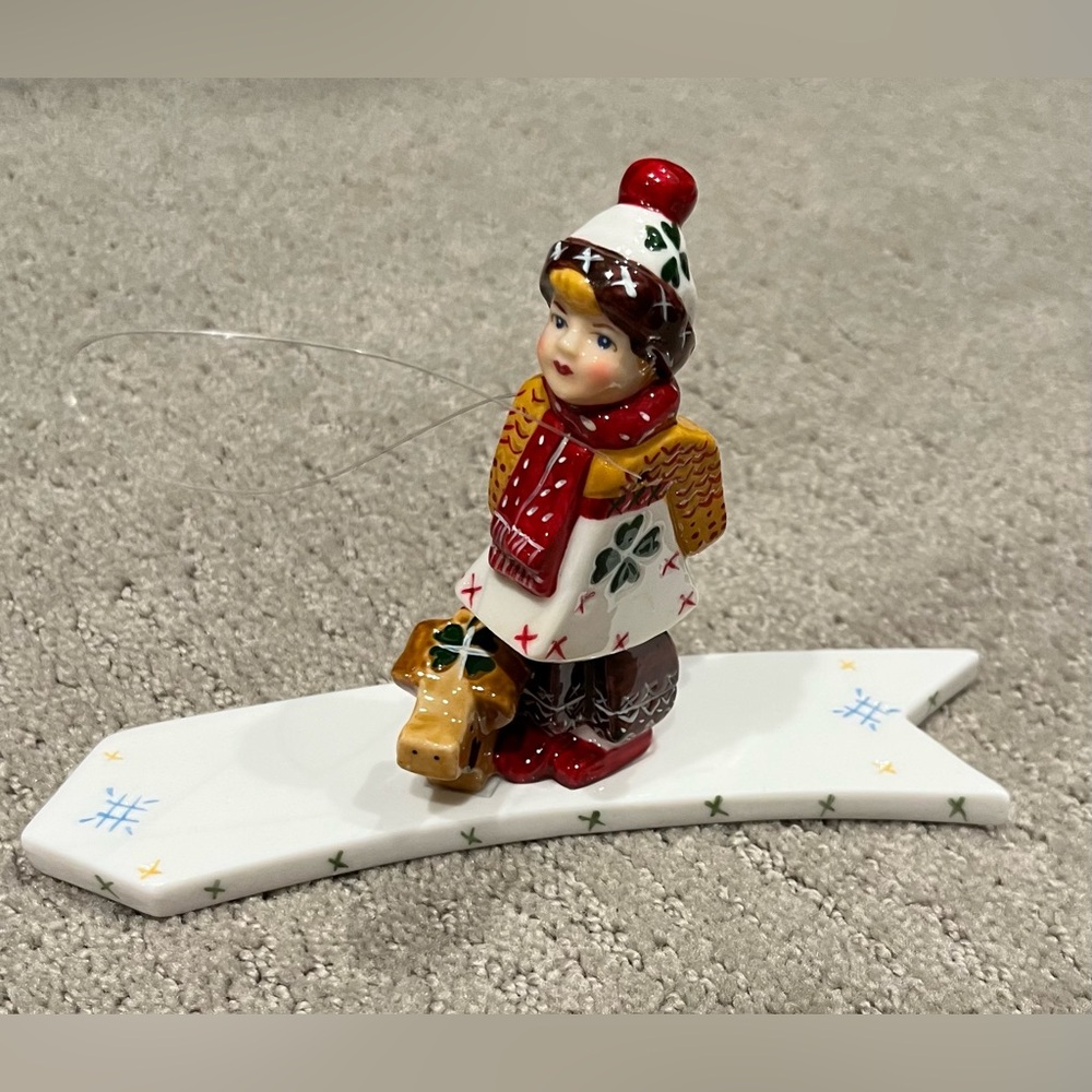 Villeroy and Boch Scandinavia Children Christmas Ornament with box